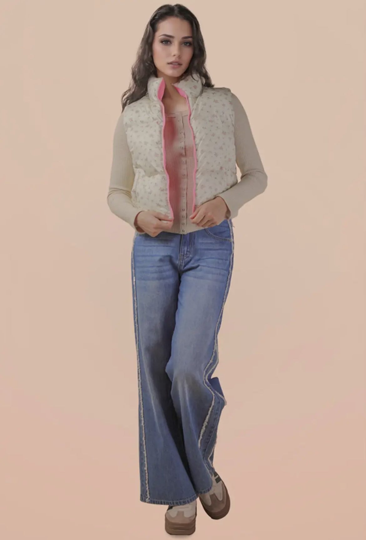 Floral Cropped Puffer Vest: Pink