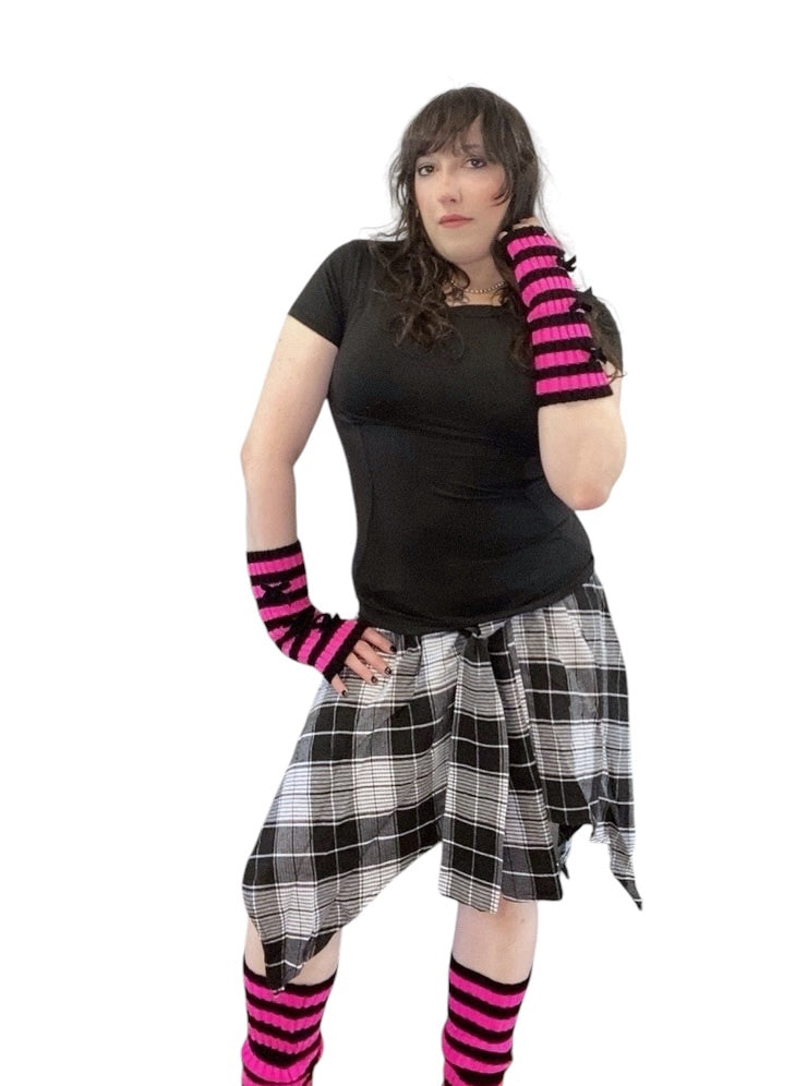 Avril Plaid Skirt