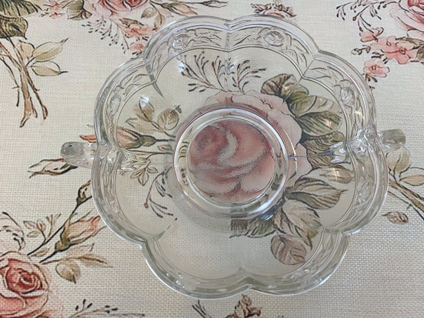 Scalloped glass bowl