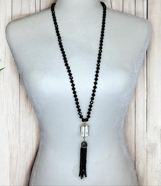 Boho Tassel Necklace: Black