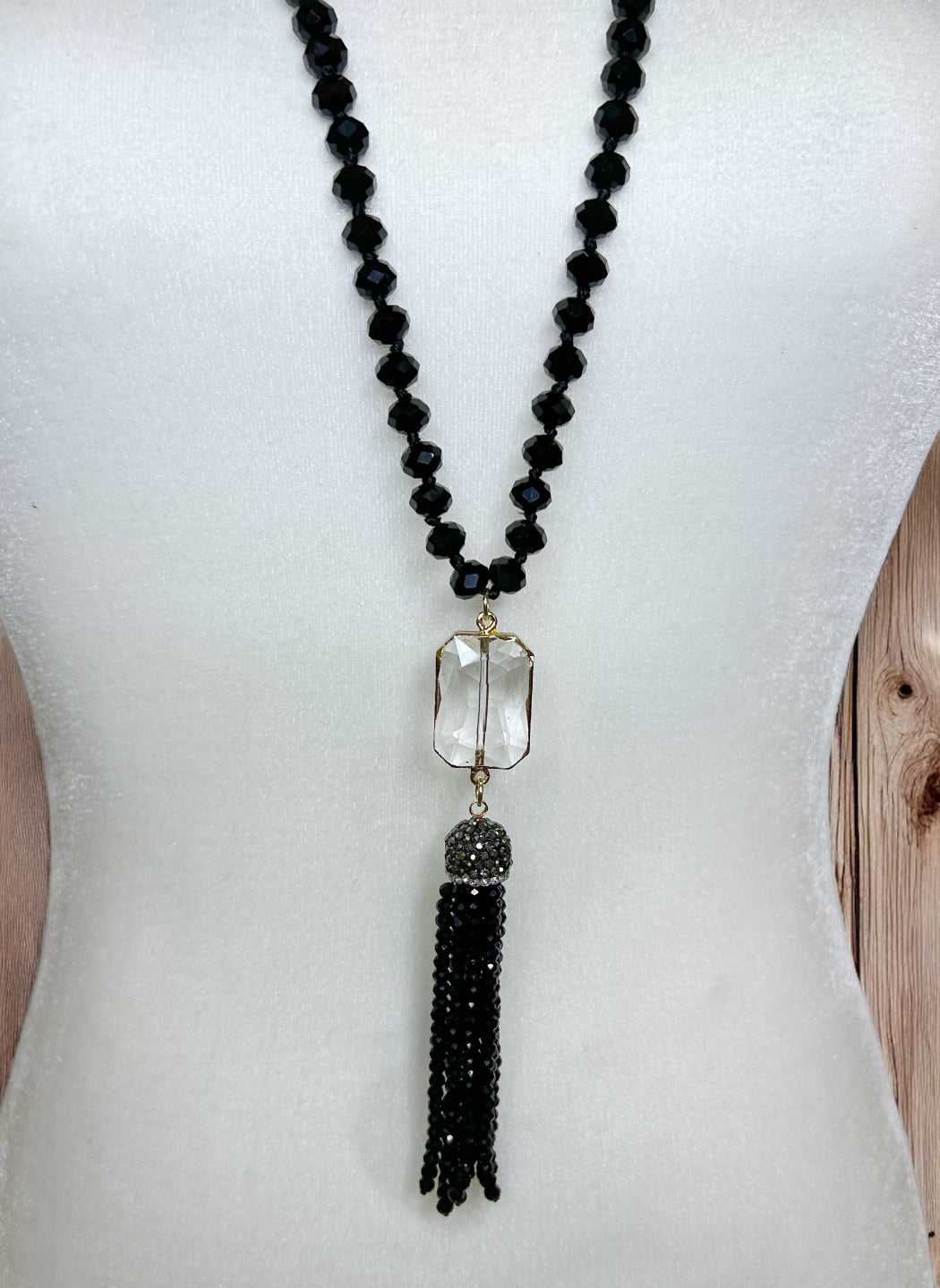 Boho Tassel Necklace: Black