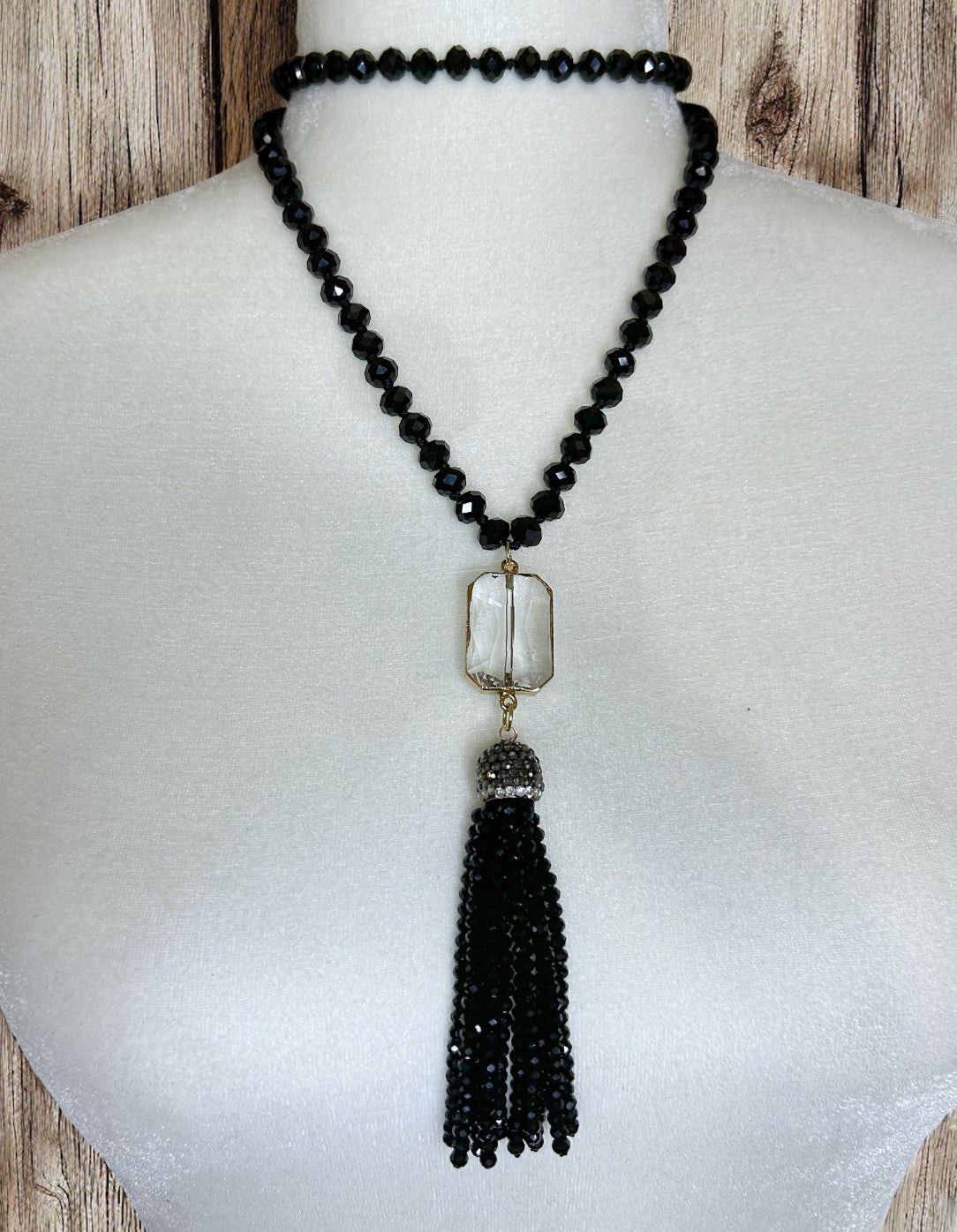 Boho Tassel Necklace: Black