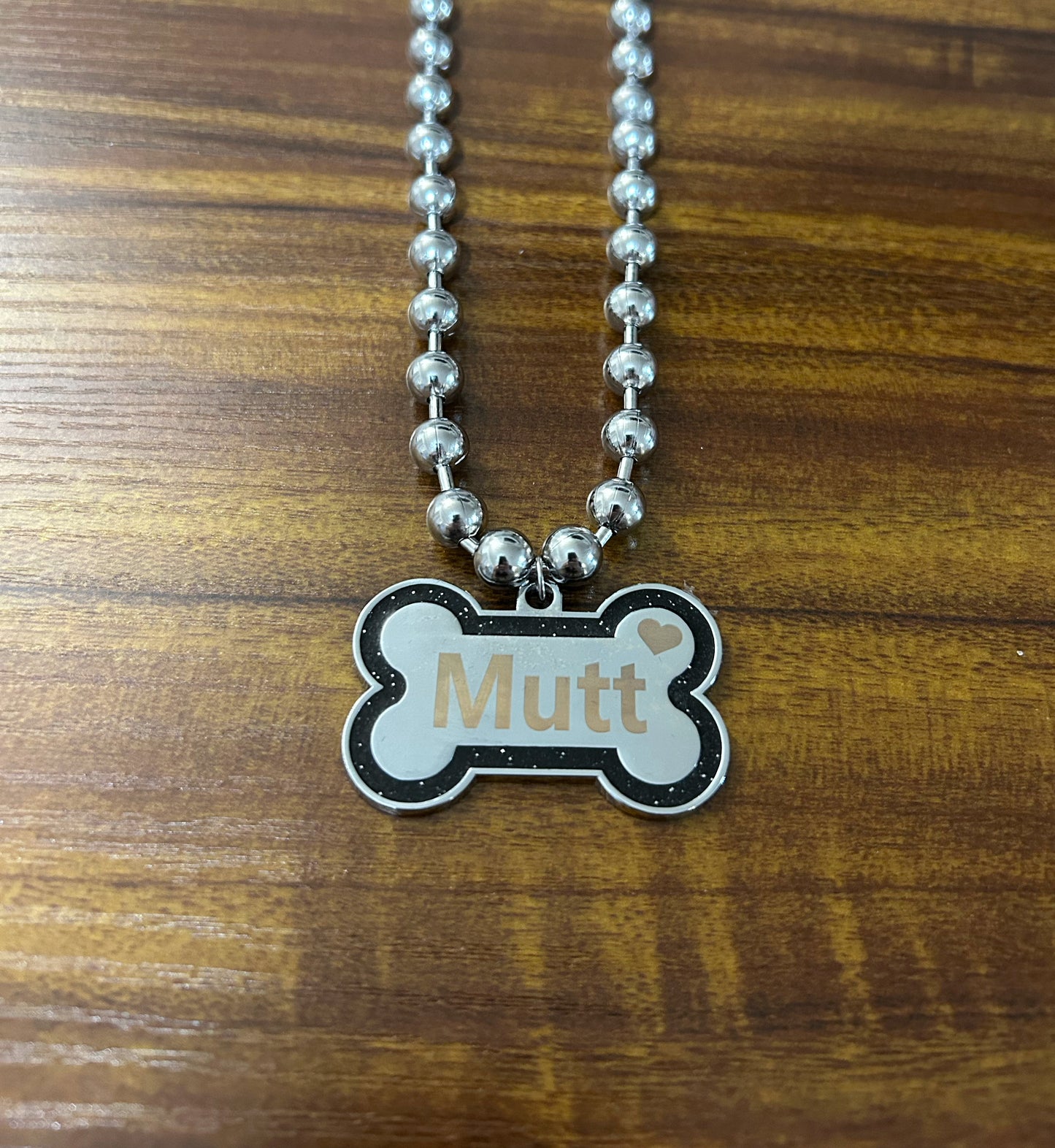 Mutt Glitter Black Bone necklace