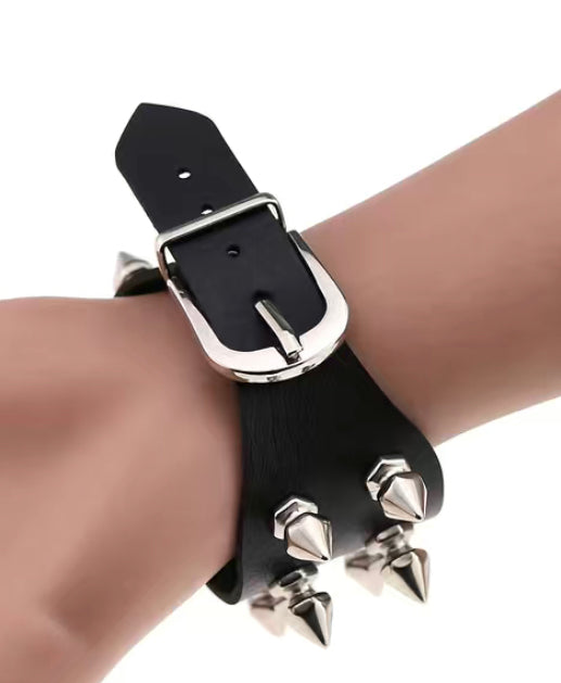 Spike bracelet, double row