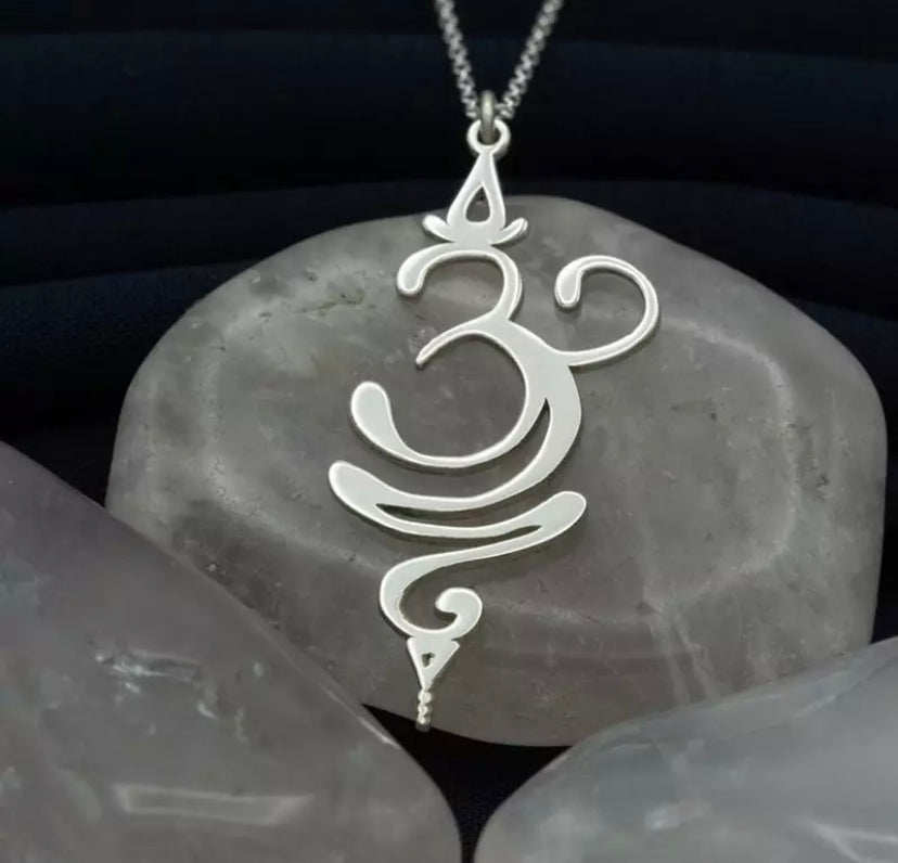 Breathe necklace