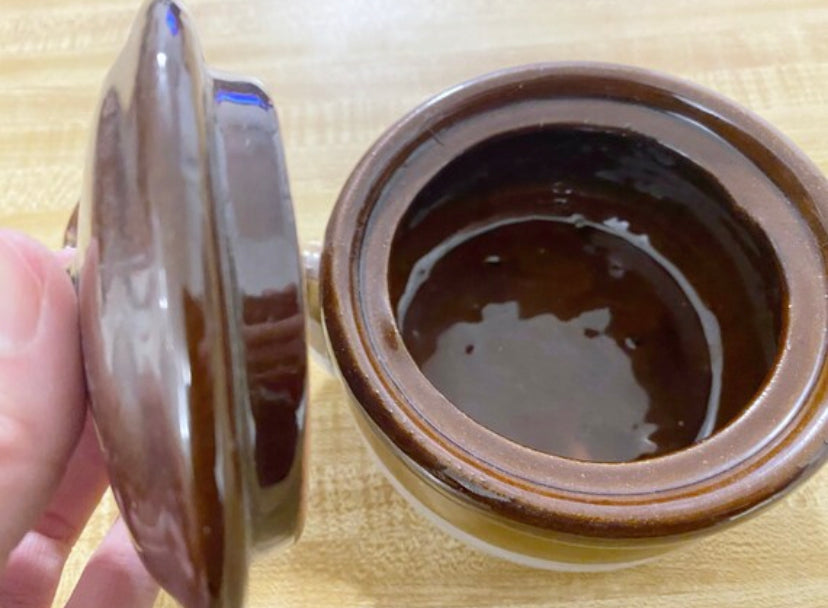 Crock with lid and handle