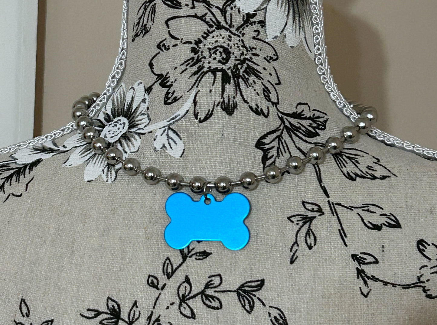 Bone Dog necklace: Blue