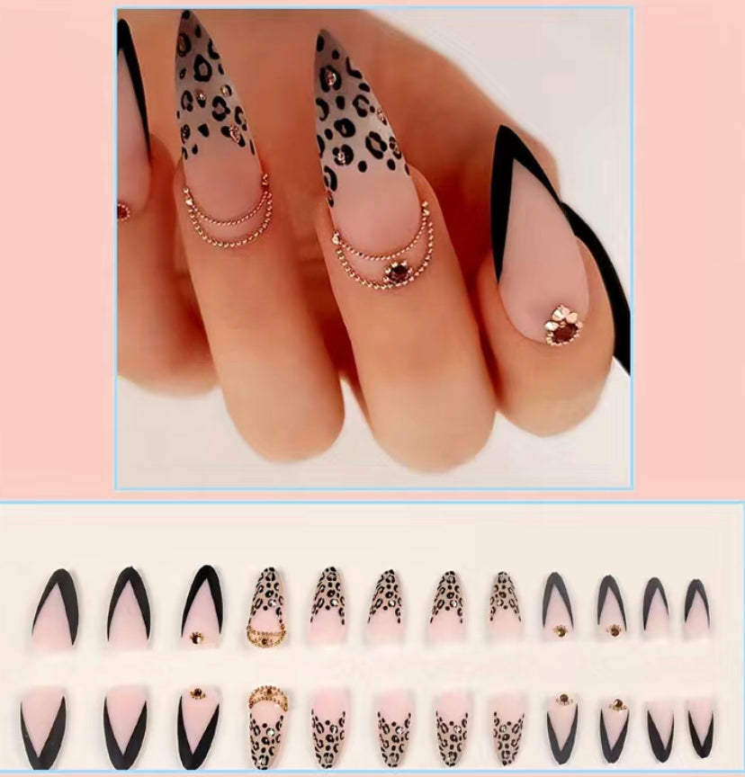 Sexy Leopard Print Nails