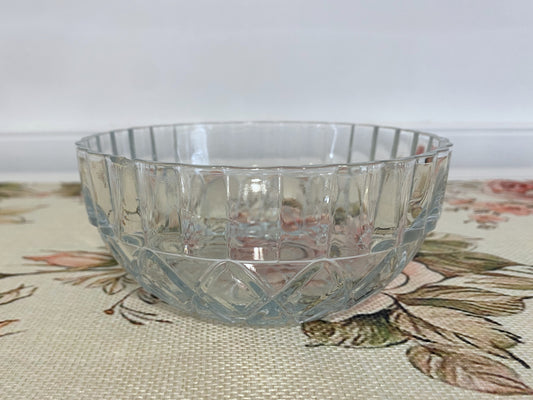 Glass bowl