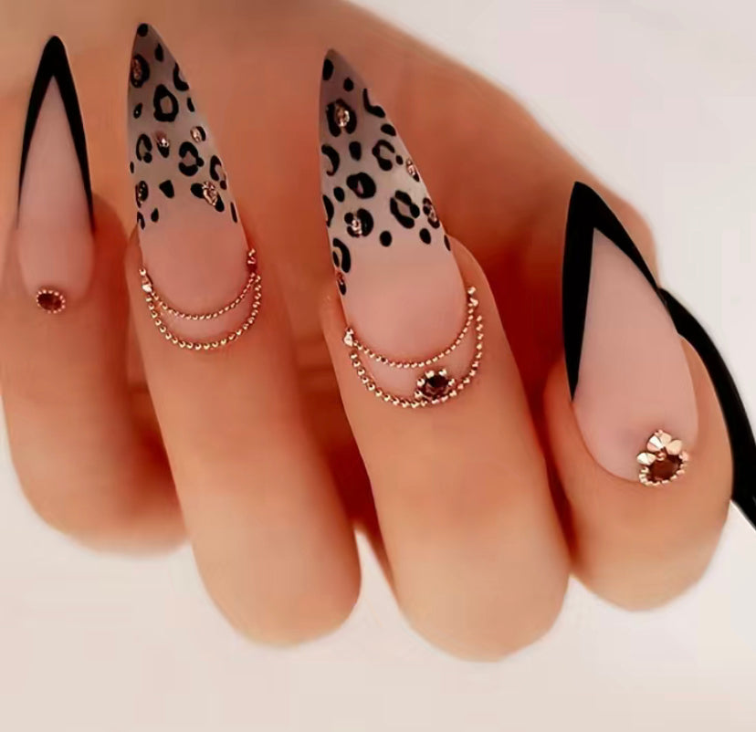Sexy Leopard Print Nails