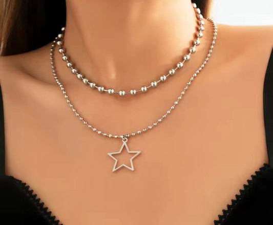 Double layer star necklace