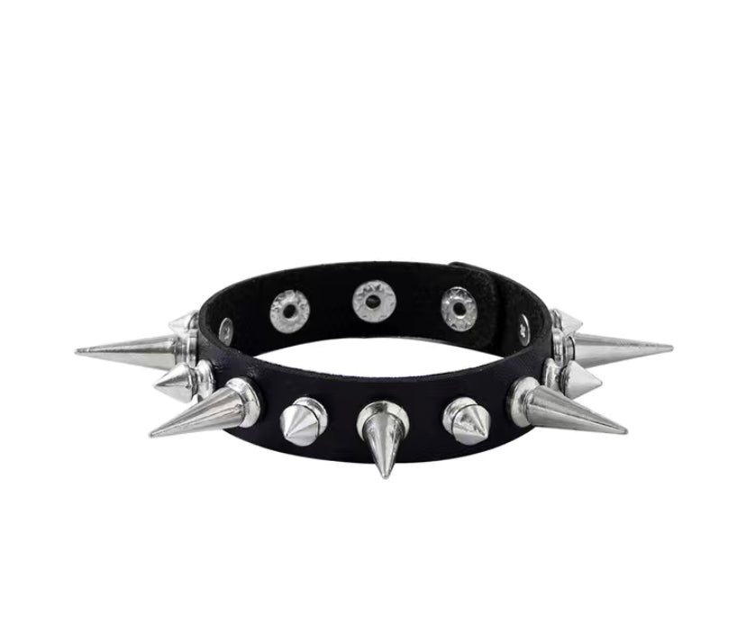 Spike bracelet