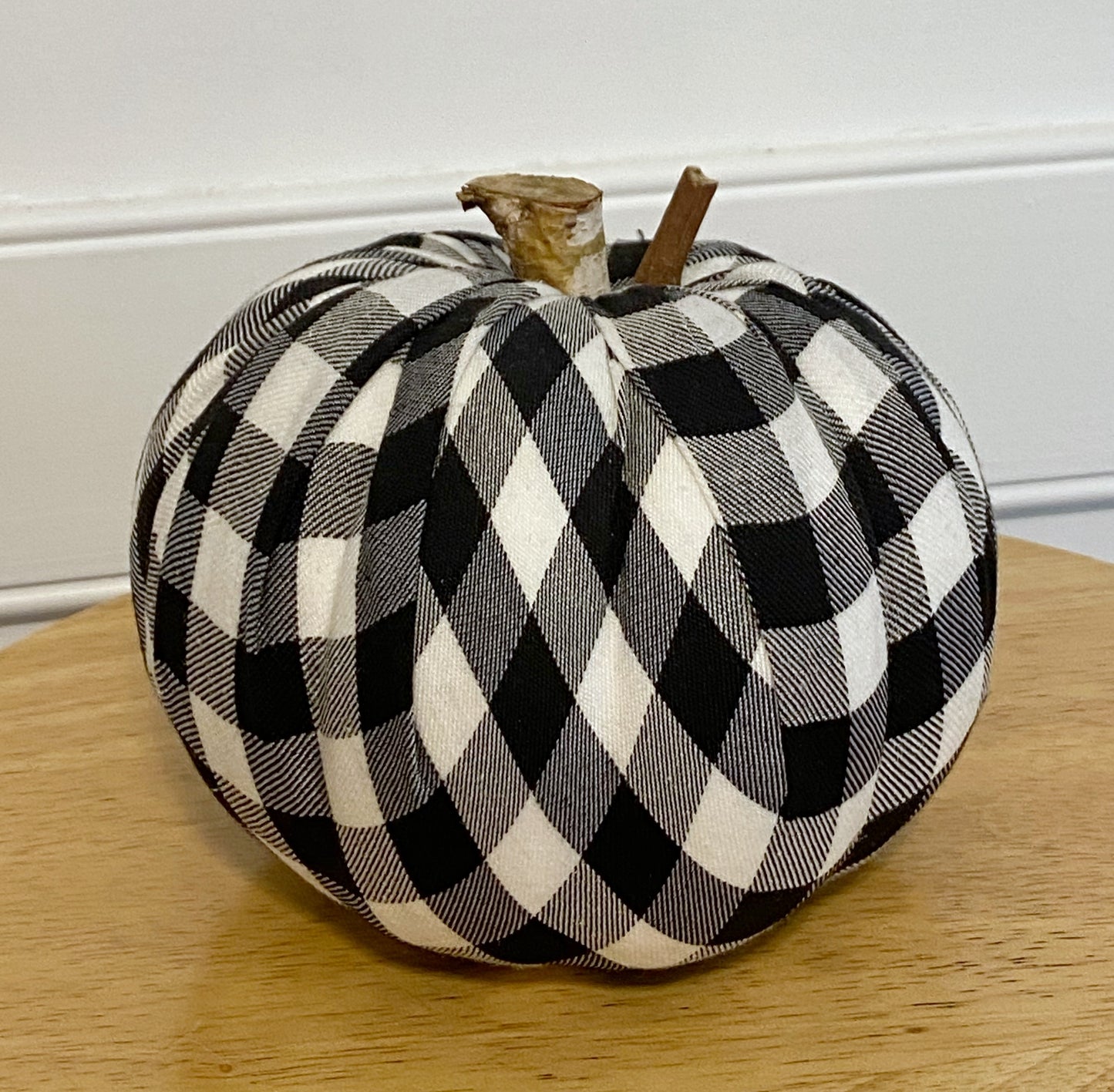 Plaid pumpkin medium