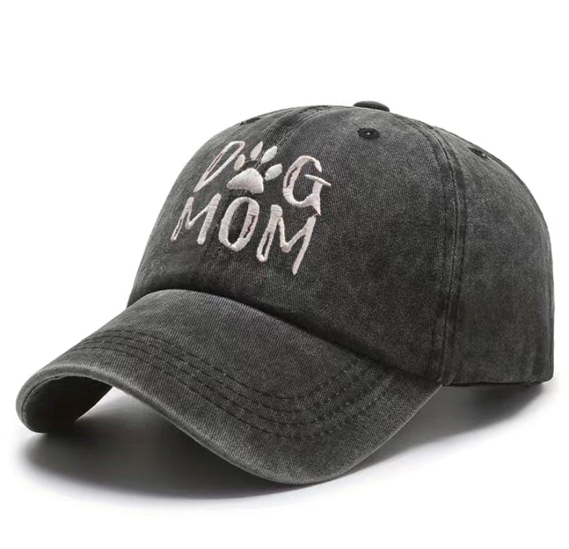 Dog Mom hat black