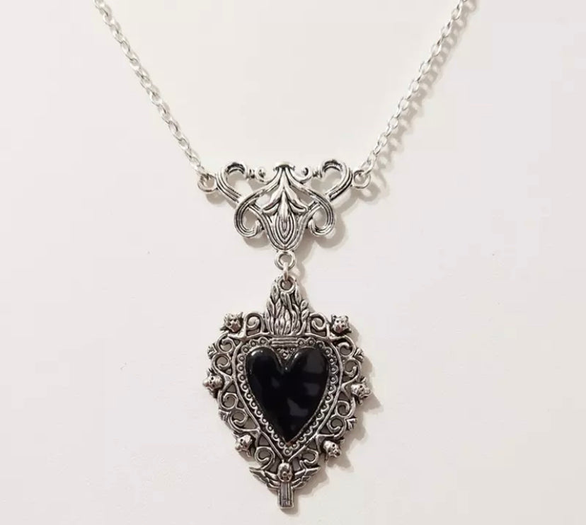 Goth Heart necklace