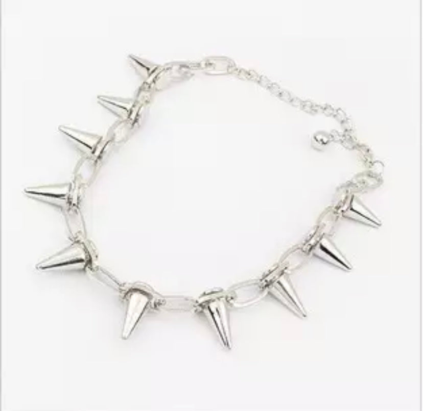 Spike necklace choker: silver