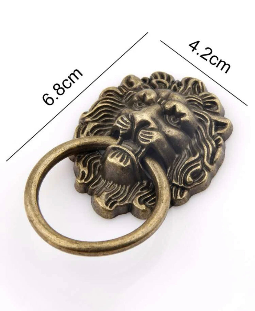 Lion drawer pull